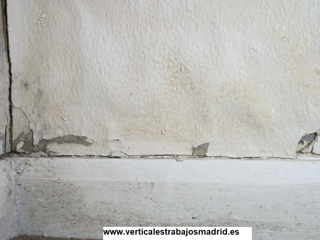 Filtraciones de agua de lluvia en paredes
