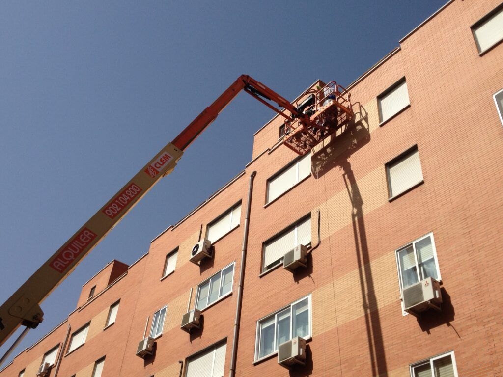 trabajos en altura con descuelgue vertical